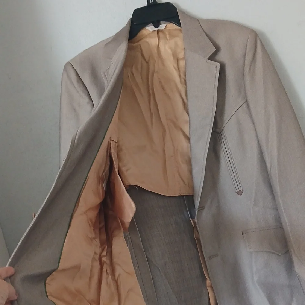 Elegant Men's Brown Blazer
